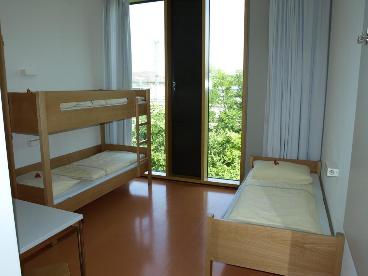 Hostel Jugendherberge Stuttgart Neckarpark Zimmer foto